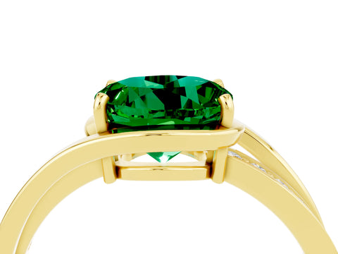 Yellow gold Round Cut Emerald Solitaire Ring with Split Shank and Prong Setting_4