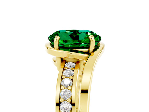 Yellow gold Round Cut Emerald Solitaire Ring with Split Shank and Prong Setting_5
