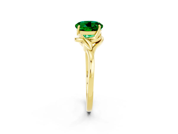 Yellow gold Round Cut Emerald Solitaire Ring with Twist Band and Four-Prong Setting