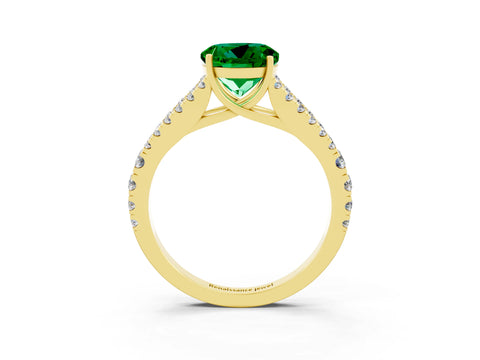 Yellow gold Round Cut Emerald Split Shank Pavé Engagement Ring with Four-Prong Setting_15