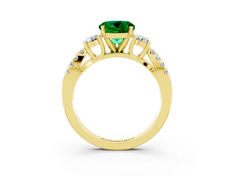 Yellow gold Round Cut Emerald Three-Stone Ring with Pavé Split Shank and Four-Prong Setting_3
