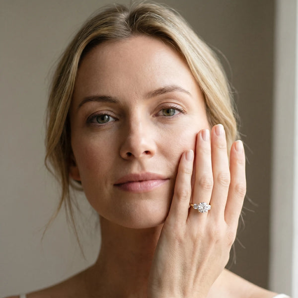Yellow gold Round Cut Five-Stone Prong Set Diamond Ring with Classic Band