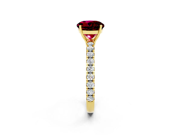Yellow gold Round Cut Garnet Pavé Solitaire Engagement Ring with Four-Prong Setting