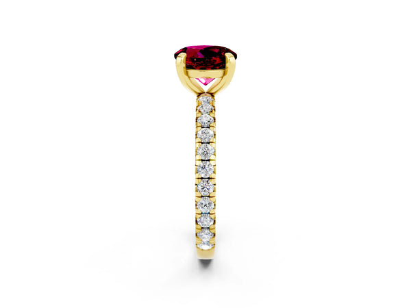 Yellow gold Round Cut Garnet Pavé Solitaire Ring with Round Band and Prong Setting