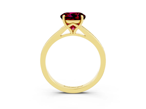 Yellow gold Round Cut Garnet Solitaire Ring with Pavé Band and Prong Setting