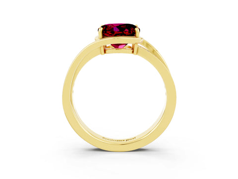 Yellow gold Round Cut Garnet Solitaire Ring with Split Shank and Prong Setting_3