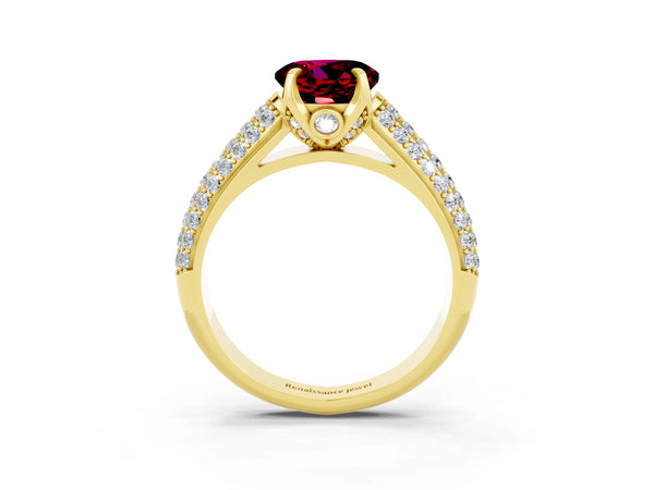 Yellow gold Round Cut Garnet Solitaire Ring with Three-Row Pavé Band and Four-Prong Setting
