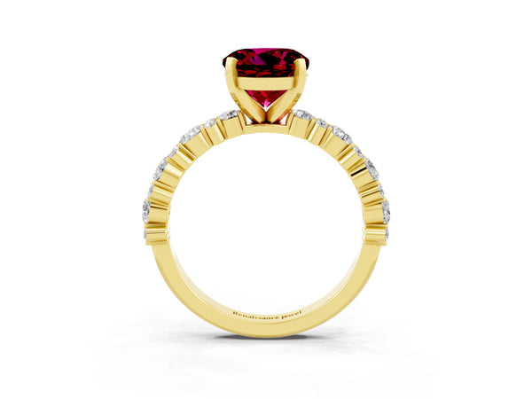 Yellow gold Round Cut Garnet Side Stone Solitaire Ring with Round  and Four-Prong Setting