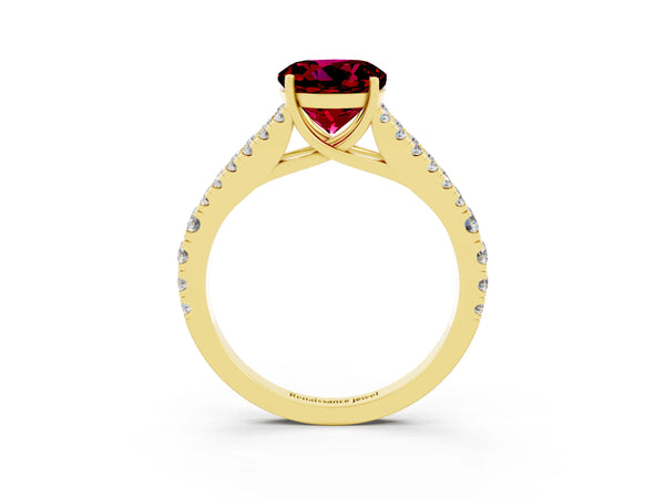Yellow gold Round Cut Garnet Split Shank Pavé Engagement Ring with Four-Prong Setting