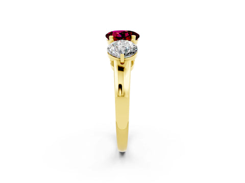 Yellow gold Round Cut Garnet Three-Stone Ring with Prong Setting and Classic Band_2
