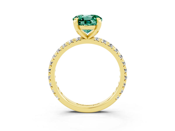Yellow gold Round Cut Green Sapphire Pavé Solitaire Ring with Round Band and Prong Setting