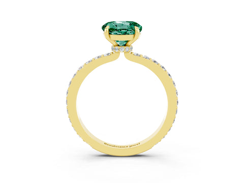 Yellow gold Round Cut Green Sapphire Ring with Pavé Band and Four-Prong Setting_3