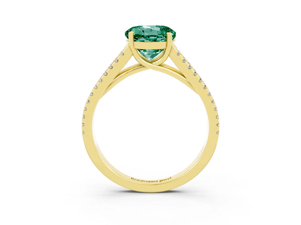 Yellow gold Round Cut Green Sapphire Solitaire Engagement Ring with Split Shank Pavé Band