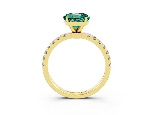 Yellow gold Round Cut Green Sapphire Solitaire Ring with Pavé Accents and Four-Prong Setting