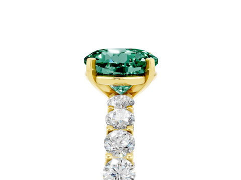 Yellow gold Round Cut Green Sapphire Solitaire Ring with Shared Prong Pavé Band and Four-Prong Setting_5