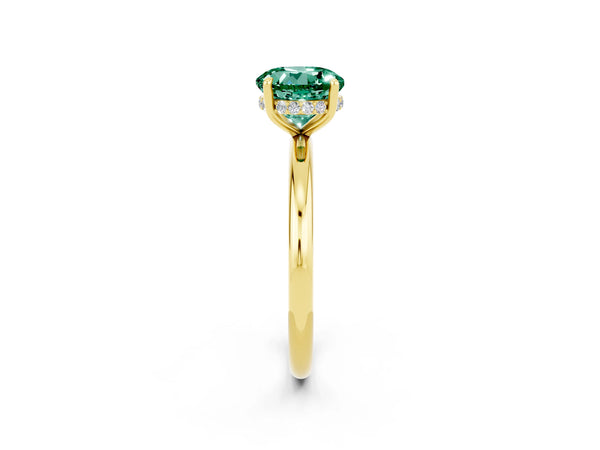 Yellow gold Round Cut Green Sapphire Solitaire Ring with Thin Band and Four-Prong Setting