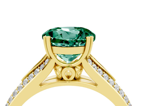 Yellow gold Round Cut Green Sapphire Split Shank Engagement Ring with Pavé Band_4