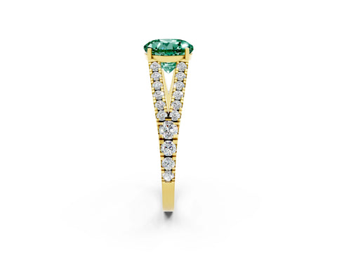 Yellow gold Round Cut Green Sapphire Split Shank Pavé Engagement Ring with Four-Prong Setting_14