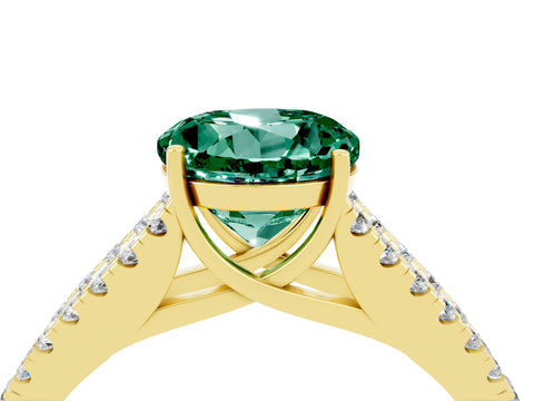 Yellow gold Round Cut Green Sapphire Split Shank Pavé Engagement Ring with Four-Prong Setting_16