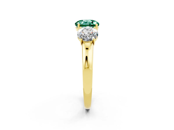 Yellow gold Round Cut Green Sapphire Three-Stone Ring with Four-Prong Setting and Classic Band