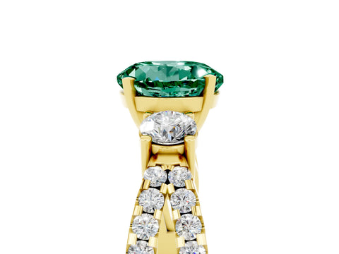 Yellow gold Round Cut Green Sapphire Three-Stone Ring with Pavé Split Shank and Four-Prong Setting_5