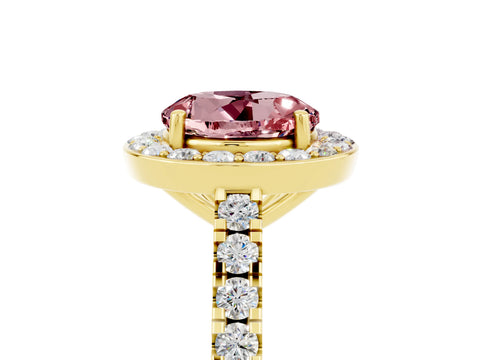 Yellow gold Round Cut Halo Diamond Ring with Pavé Band and Three-Prong Setting_5