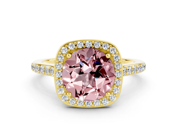 Yellow gold Round Cut Halo Round Diamond Pavé Band with Four-Prong Setting