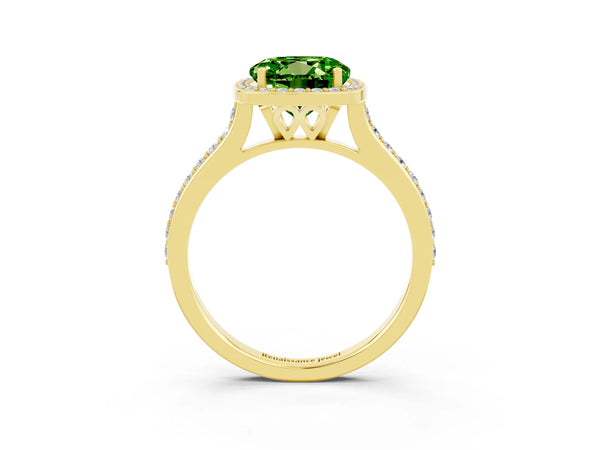 Yellow gold Round Cut Halo Round Diamond Pavé Band with Four-Prong Setting