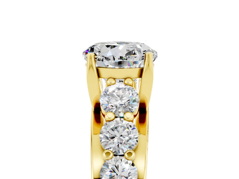 Yellow gold Round Cut Moissanite Engagement Ring with Pavé Band and Four-Prong Setting_5