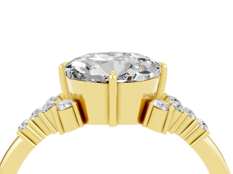 Yellow gold Round Cut Moissanite Ring with Side Stones and Four-Prong Setting_40