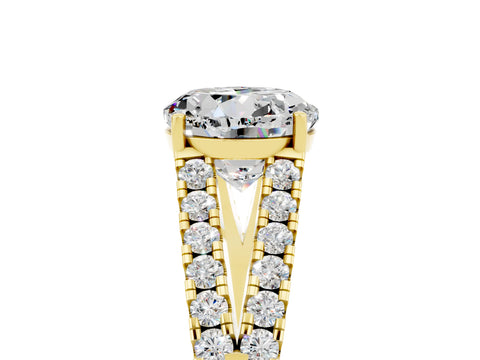 Yellow gold Round Cut Moissanite Split Shank Pavé Engagement Ring with Four-Prong Setting_17