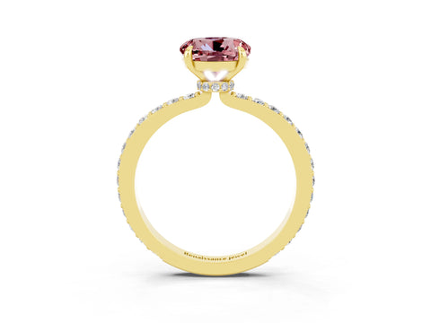 Yellow gold Round Cut Morganite Ring with Pavé Band and Four-Prong Setting_3