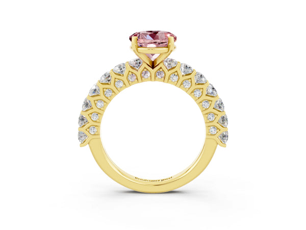 Yellow gold Round Cut Morganite Solitaire Ring with Shared Prong Pavé Band and Four-Prong Setting