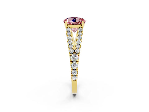 Yellow gold Round Cut Morganite Split Shank Pavé Engagement Ring with Four-Prong Setting_14