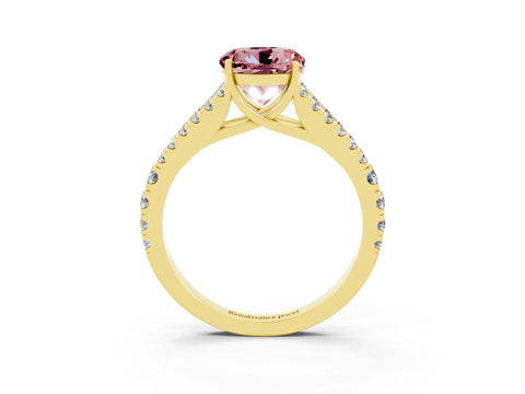 Yellow gold Round Cut Morganite Split Shank Pavé Engagement Ring with Four-Prong Setting_15