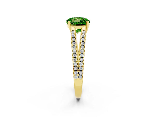 Yellow gold Round Cut Peridot Solitaire Engagement Ring with Split Shank Pavé Band