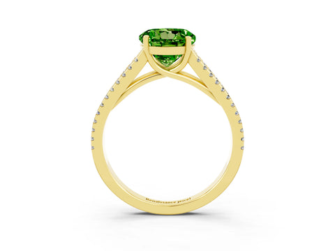 Yellow gold Round Cut Peridot Solitaire Engagement Ring with Split Shank Pavé Band_3