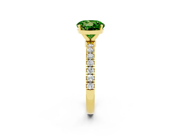 Yellow gold Round Cut Peridot Solitaire Ring with Pavé Accents and Four-Prong Setting