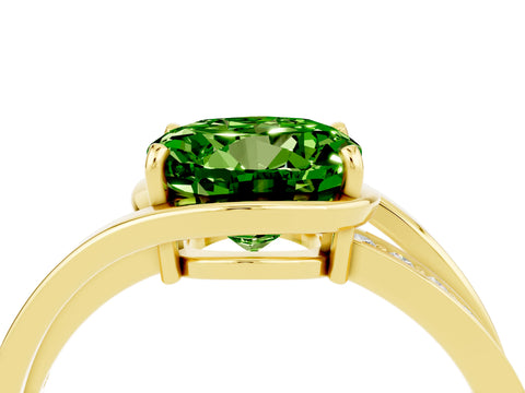 Yellow gold Round Cut Peridot Solitaire Ring with Split Shank and Prong Setting_4