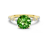 Yellow gold Round Cut Peridot Solitaire with Side Stones on a Pavé Band and Four-Prong Setting