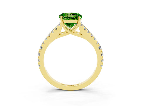 Yellow gold Round Cut Peridot Split Shank Pavé Engagement Ring with Four-Prong Setting_15