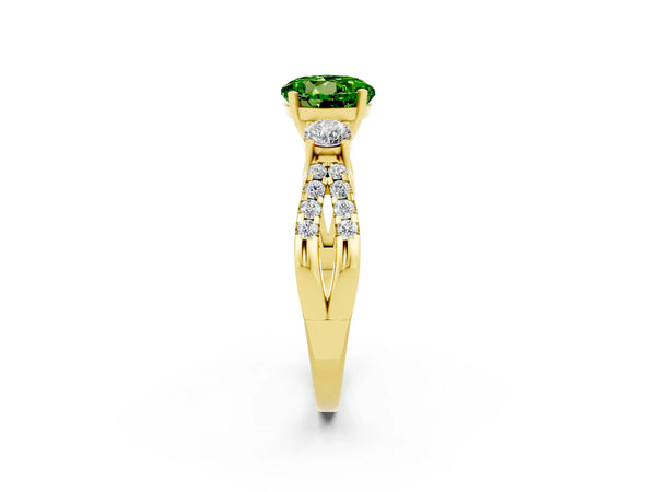 Yellow gold Round Cut Peridot Three-Stone Ring with Pavé Split Shank and Four-Prong Setting