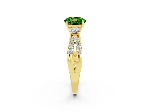 Yellow gold Round Cut Peridot Three-Stone Ring with Pavé Split Shank and Four-Prong Setting_2