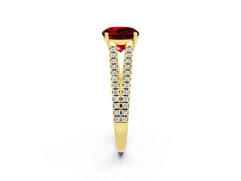 Yellow gold Round Cut Ruby Solitaire Engagement Ring with Split Shank Pavé Band_2