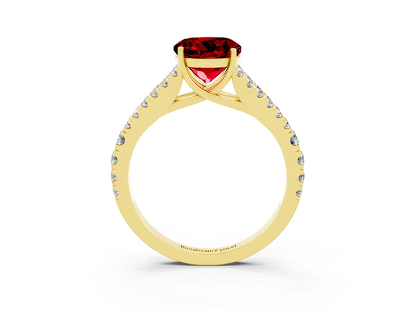 Yellow gold Round Cut Ruby Split Shank Pavé Engagement Ring with Four-Prong Setting