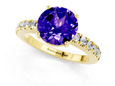 Yellow gold Round Cut Solitaire Diamond with Pavé Band and Four-Prong Setting_1
