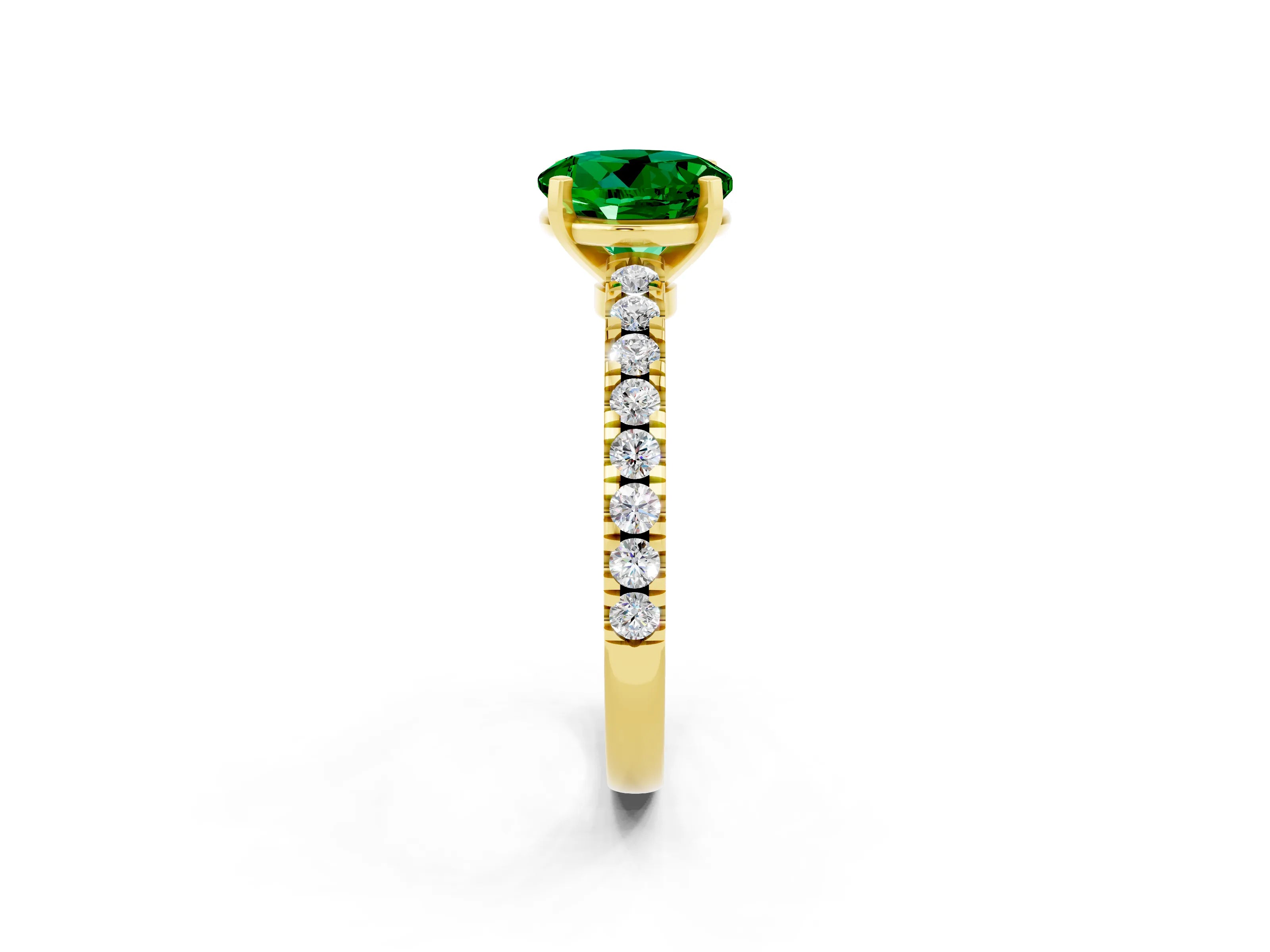 Yellow gold Round Cut Solitaire Diamond with Pavé Band and Four-Prong Setting_2