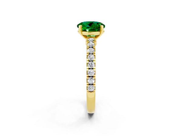 Yellow gold Round Cut Solitaire Emerald with Pavé Band and Four-Prong Setting