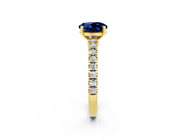 Yellow gold Round Cut Solitaire Blue Sapphire with Pavé Band and Four-Prong Setting