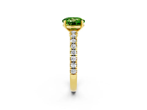 Yellow gold Round Cut Solitaire Diamond with Pavé Band and Four-Prong Setting_2